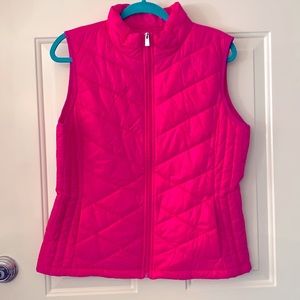 Hor pink down vest.